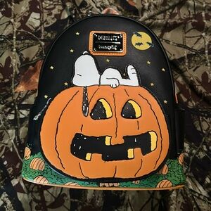 Loungefly Peanuts mini backpack